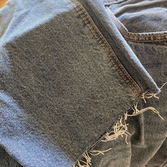 Old Navy Slouchy Straight Jeans - Picture 10 of 12
